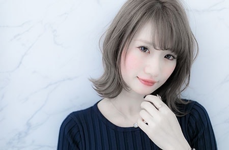 外ハネヘアスタイル
